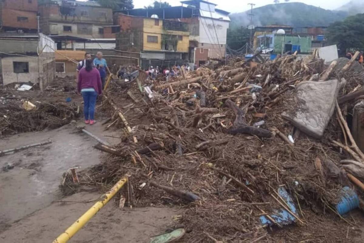 Al menos 22 muertes y más de 50 desaparecidos deja deslave en Aragua, Venezuela