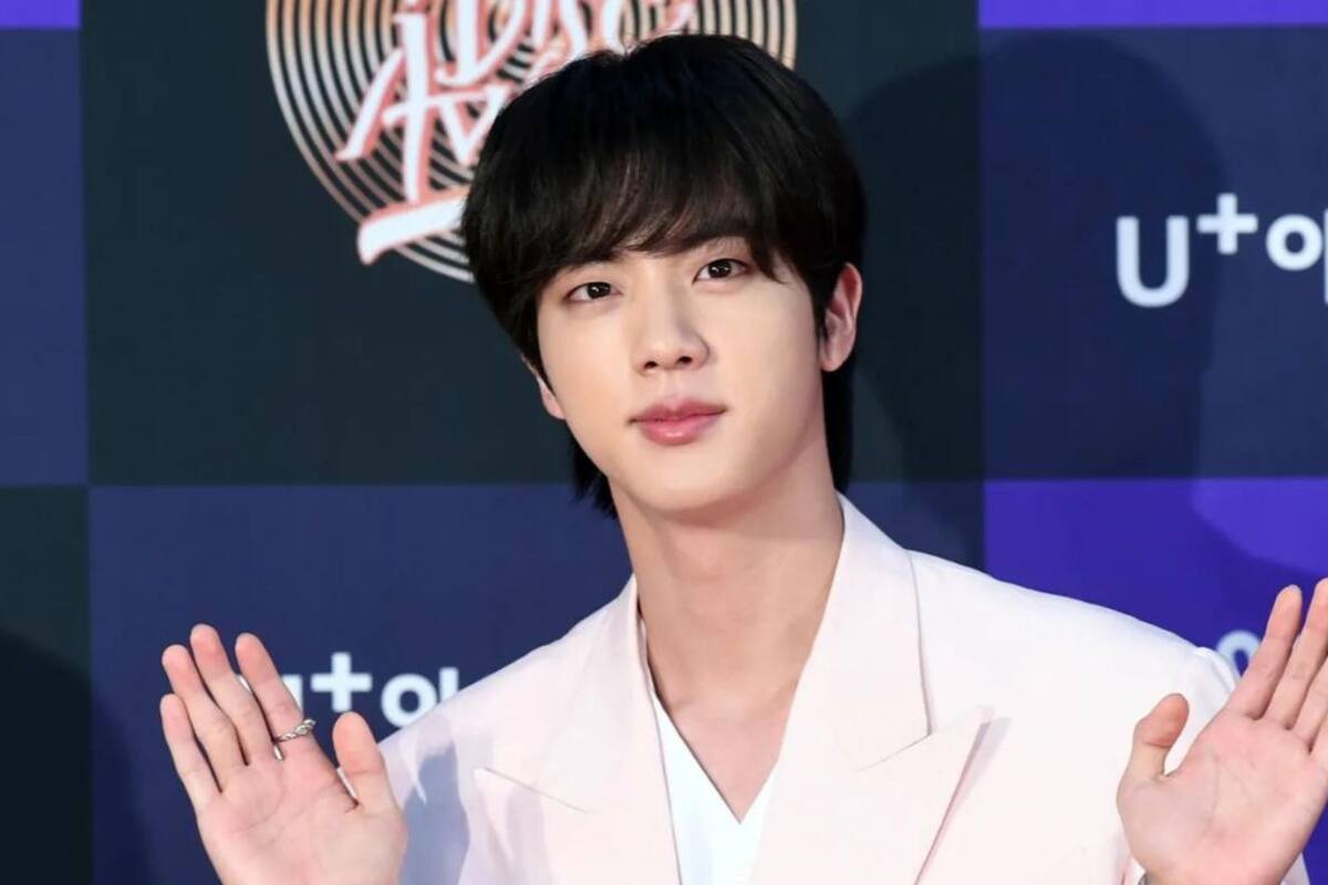 Jin regresa del servicio militar un día antes del aniversario de BTS
