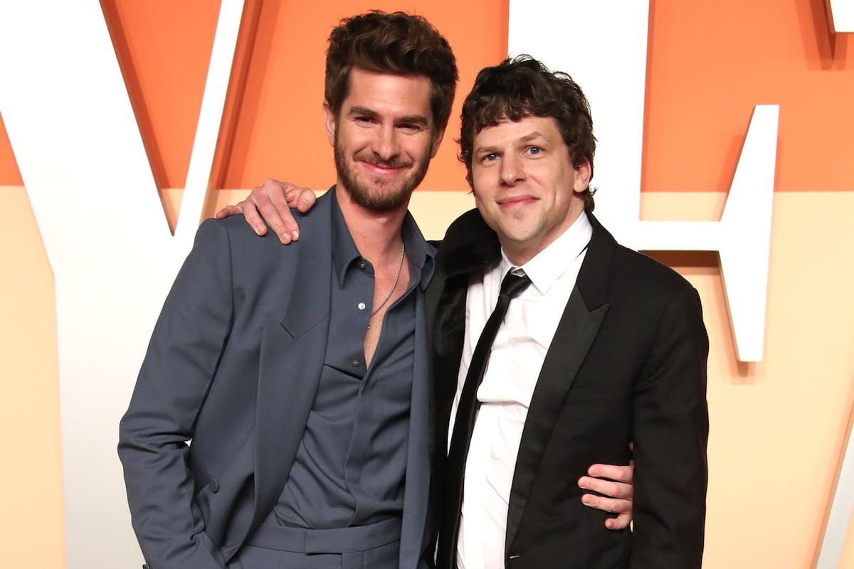 Andrew Garfield y Jesse Eisenberg, comapañeros de reparto en 'The Social Network', película que explora los inicios de Facebook.