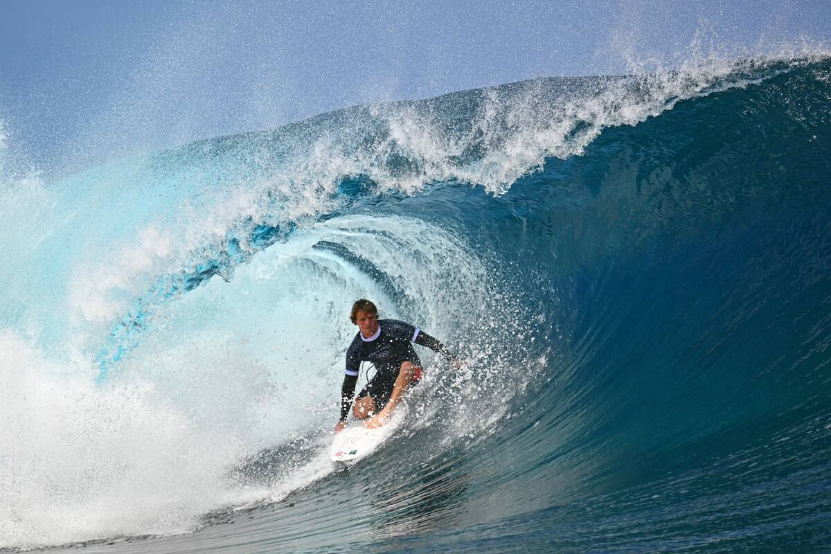 Alan Cleland tuvo una gran presentación en el surf de los Juegos Olímpicos de París 2024.