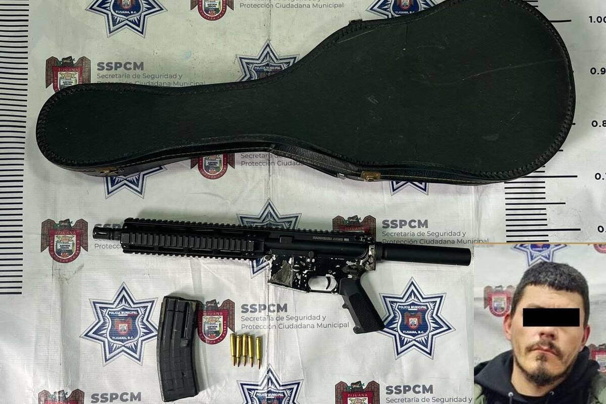 Detienen a sujeto que portaba un arma en un estuche de guitarra