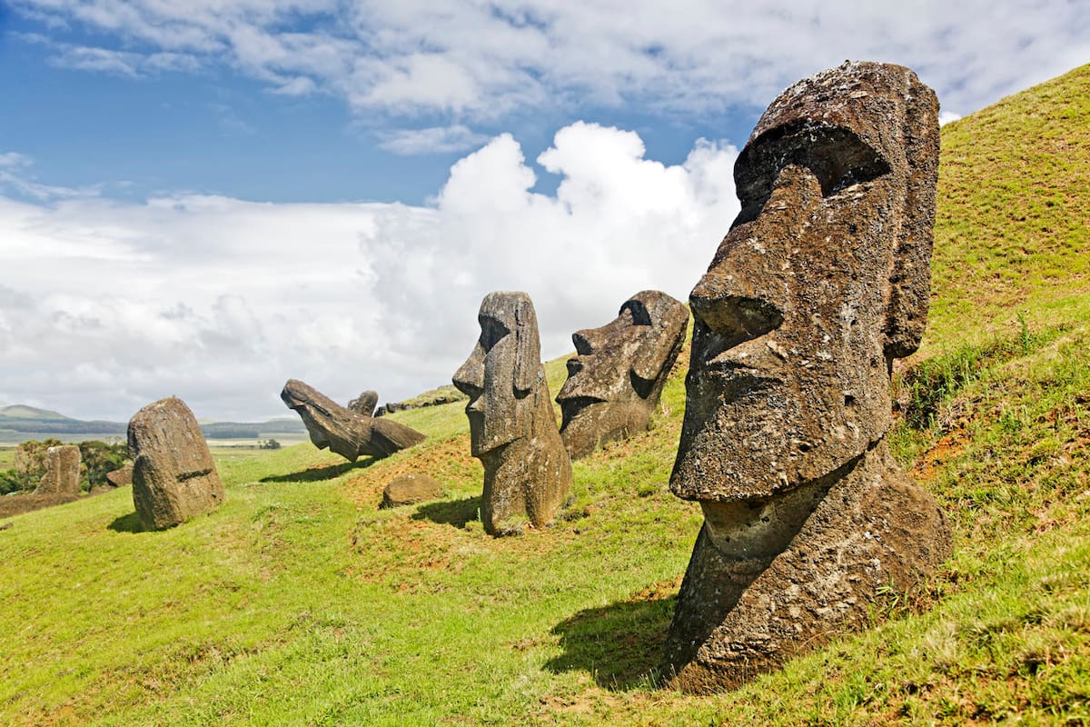 Conoce el enigma de la Isla de Pascua: Los secretos de las estatuas Moái
