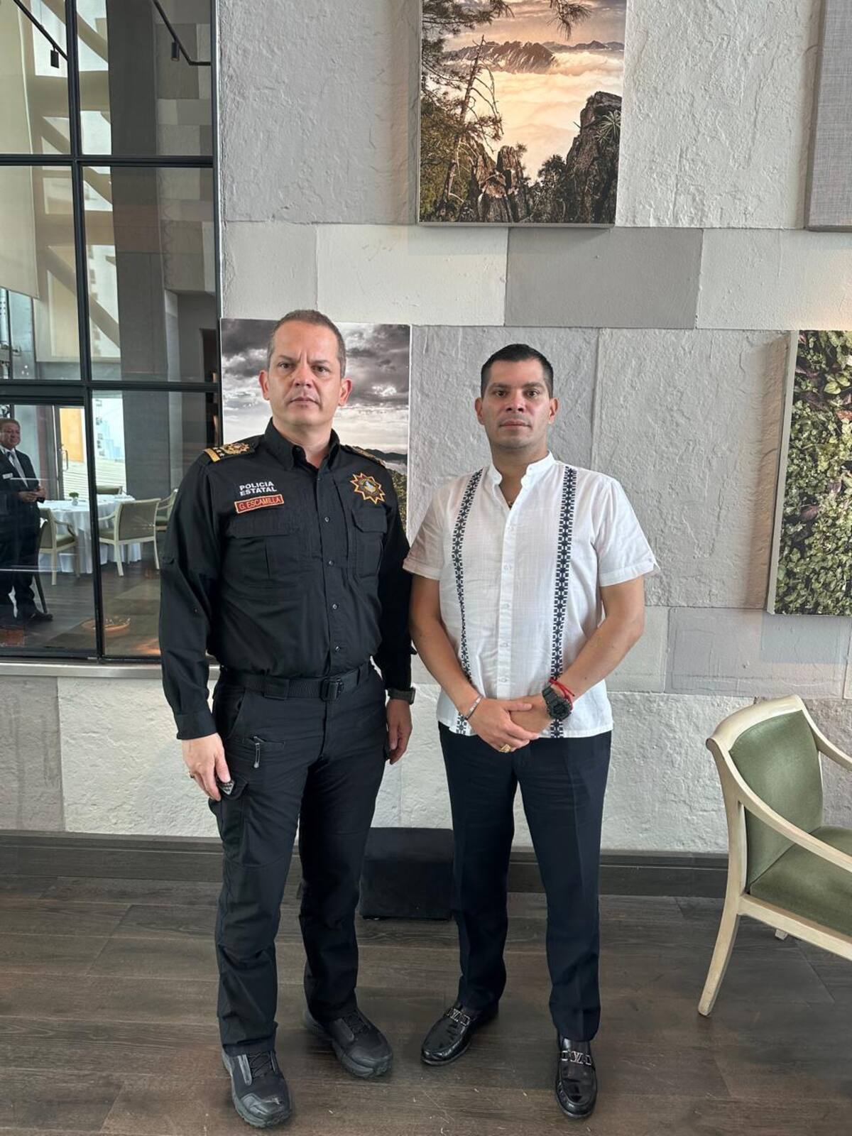 El Subsecretario de Operación Policial de la Secretaría de Seguridad Pública (SSP), Oscar Alberto Aparicio Avendaño, sostuvo una reunión de trabajo con el Comisario General de Fuerza Civil de Nuevo León, Gerardo Guadalupe Escamilla Vargas. / @SSP_Zac