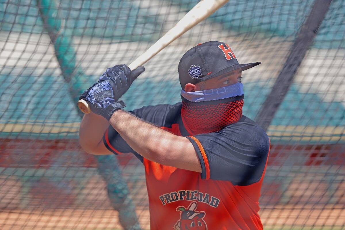 Álex Robles quiere más éxitos con Naranjeros