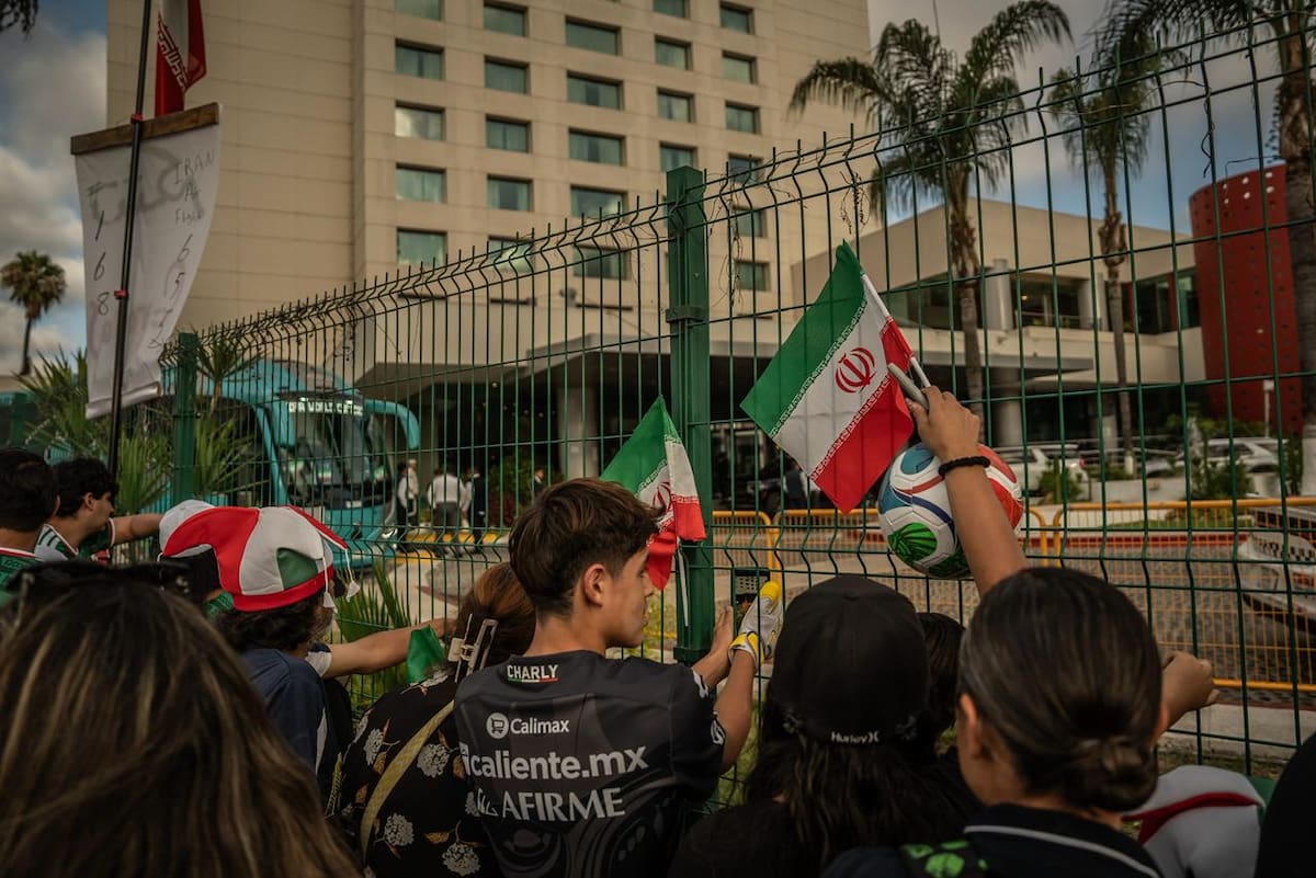 La selección iraní fue eliminada tras el empate entre Argelia y Australia. La delegación permanecerá en Tijuana mientras define su regreso a su país. Foto: Border Zoom