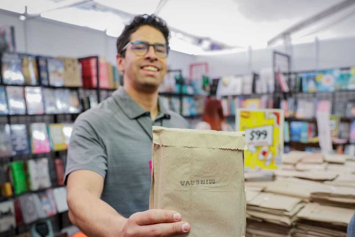 “Manga Sorpresa”; el misterio que está enganchando a los jóvenes en la FIL