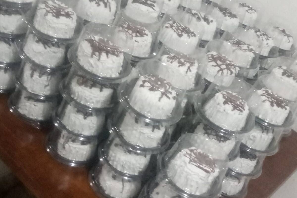 Recibe pedido de 2 mil pasteles y no van por ellos