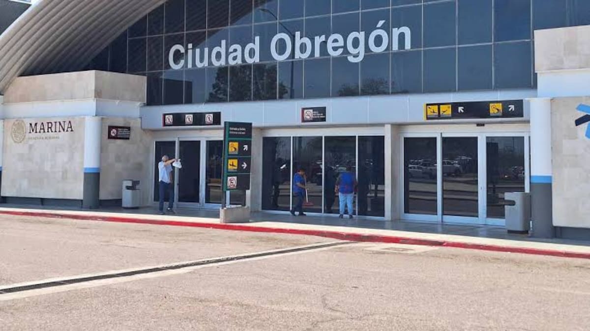 El Aeropuerto Internacional de Ciudad Obregón permaneció activo mientras se solucionaba el retraso.
