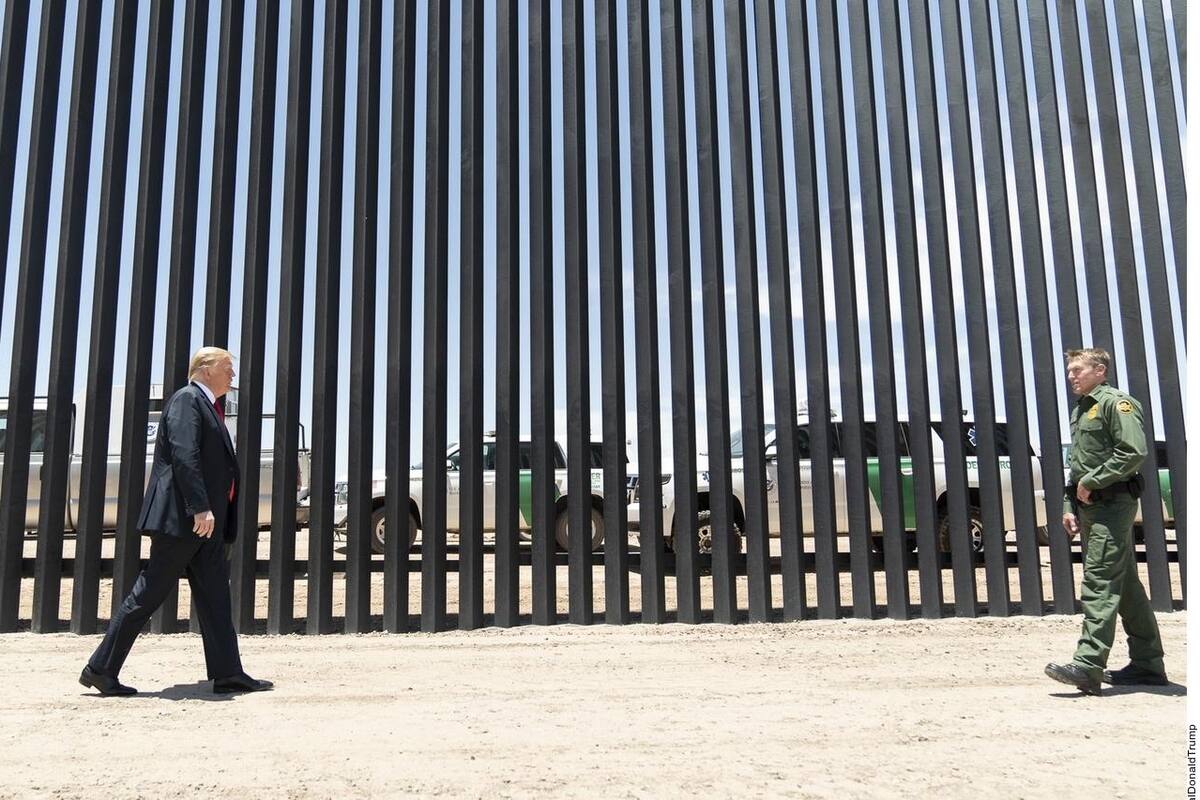 Estados Unidos estaría "inundado" de Covid si no fuera por el muro fronterizo: Trump