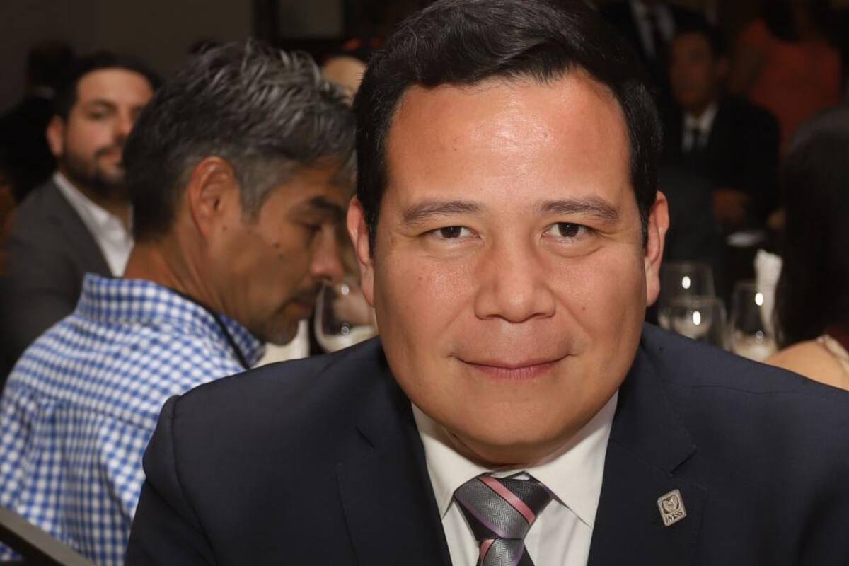 Guillermo Noriega deja IMSS Sonora y Jesús Zitle asume como titular