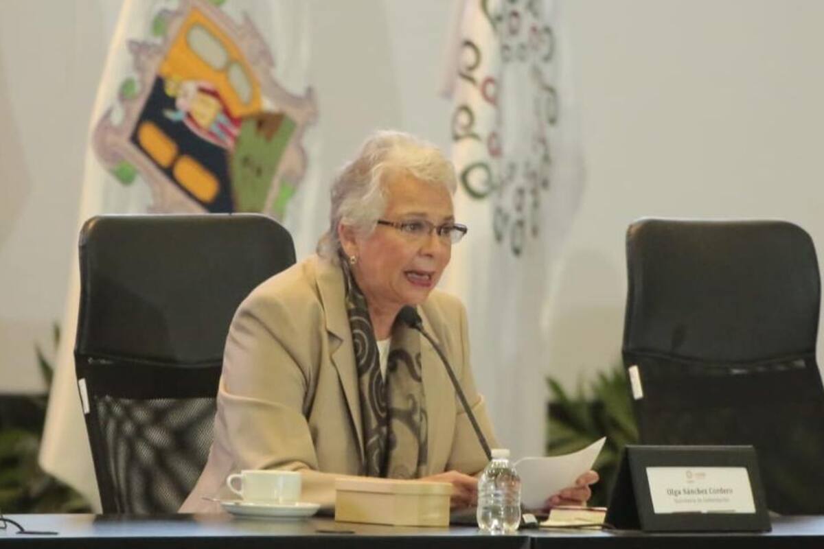 Segob pide a feministas instaladas afuera de CNDH entablar diálogo