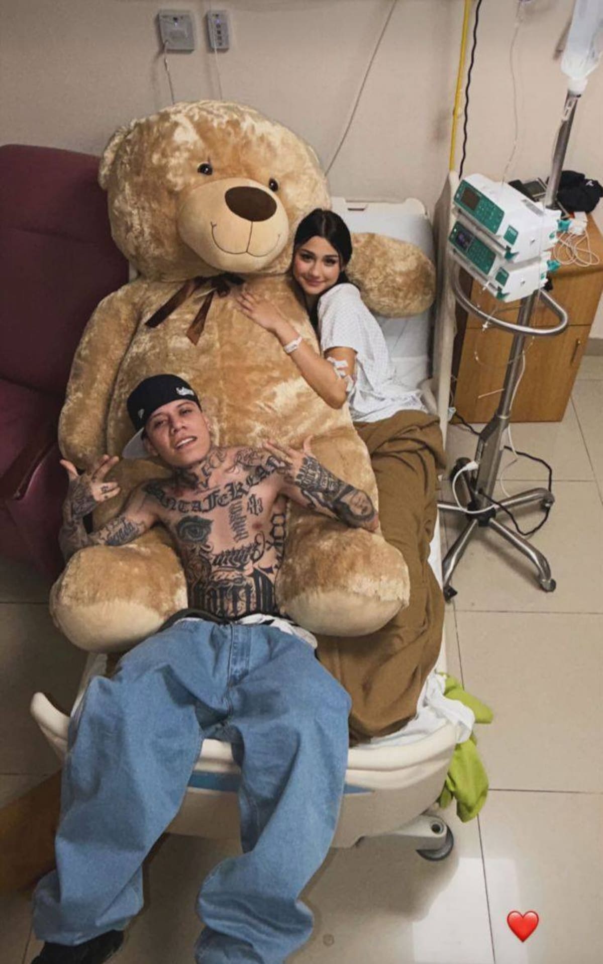 Instagram: @camilazamoranoe