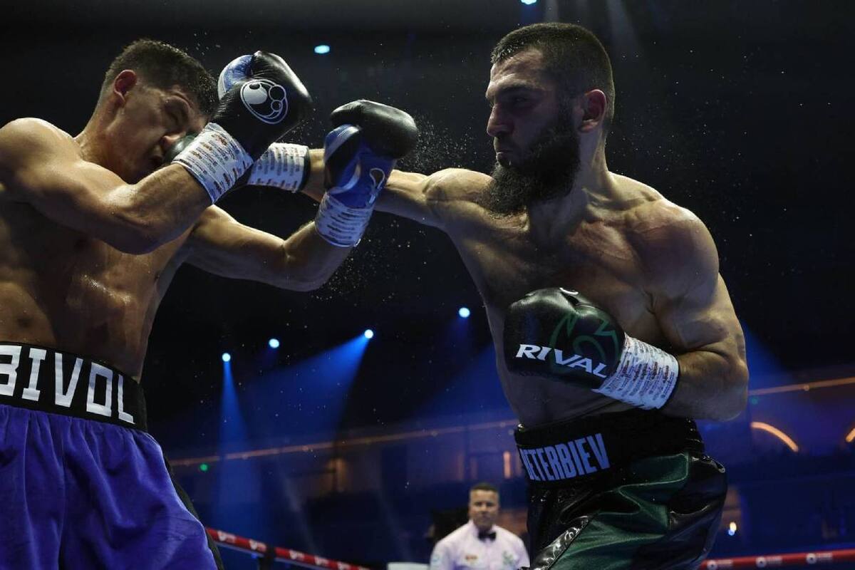 Bob Arum: Revancha entre Bivol y Beterbiev podría darse hasta finales del 2025