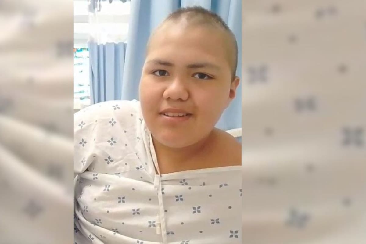 Familia de Víctor Manuel de 13 años operado de un tumor solicita apoyo con bolsas de colostomía para su recuperación