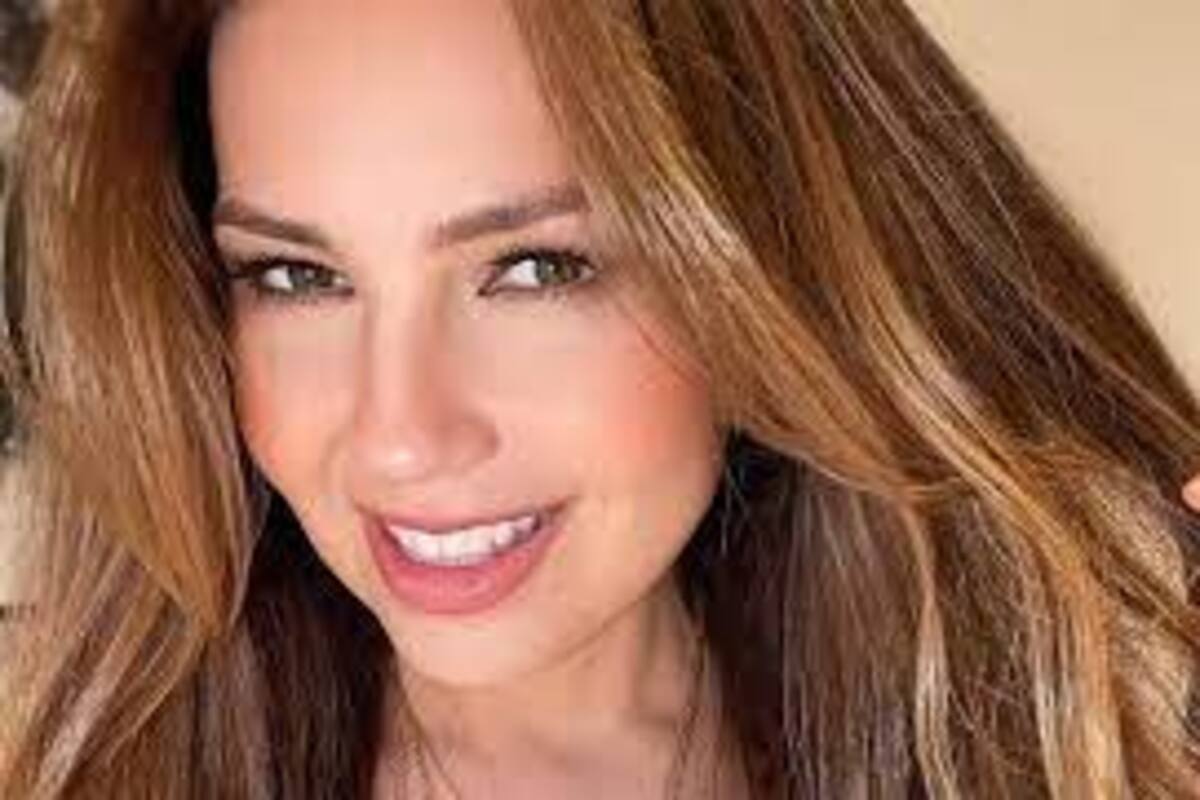 Thalia compartió con sus seguidores que fue diagnosticada con disgeusia