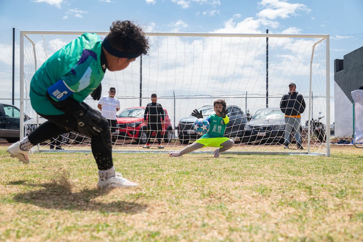 El pueblo en México que construyó 120 canchas de futbol para evitar desarrollos inmobiliarios