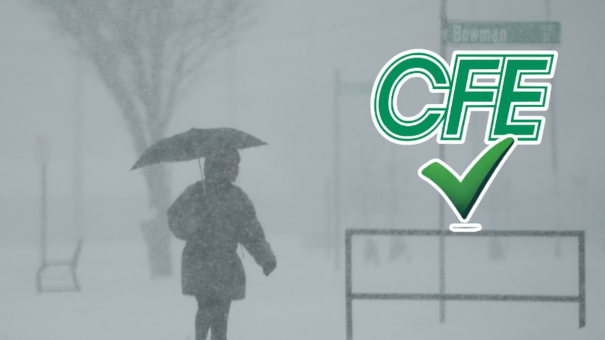 Mientras la tormenta invernal en Estados Unidos provoca cortes de luz en el norte de México, la CFE asegura capacidad suficiente para enfrentar contingencias