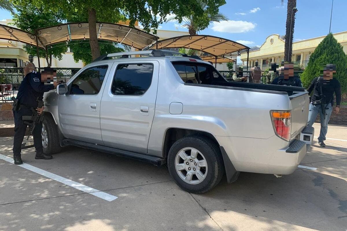Detienen en hotel a 7 presuntos involucrados en asesinato de mujer