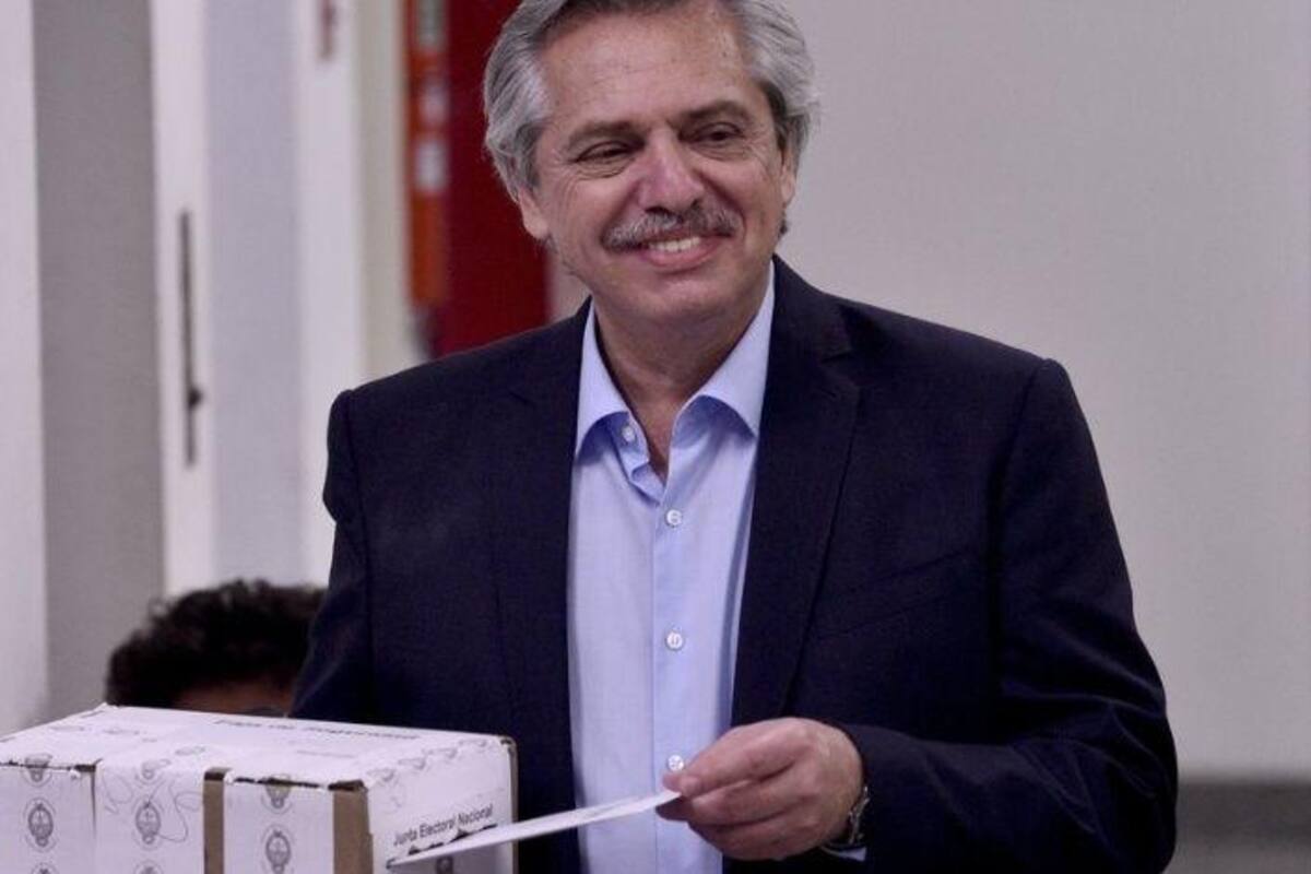 Fernández dialoga con la titular del FMI con miras a negociación por deudas