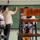 Ciudad japonesa combate el absentismo escolar con robots