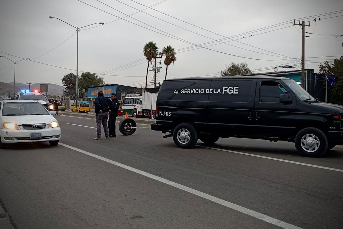 Atropellan a uno sobre carretera libre Tijuana - Tecate