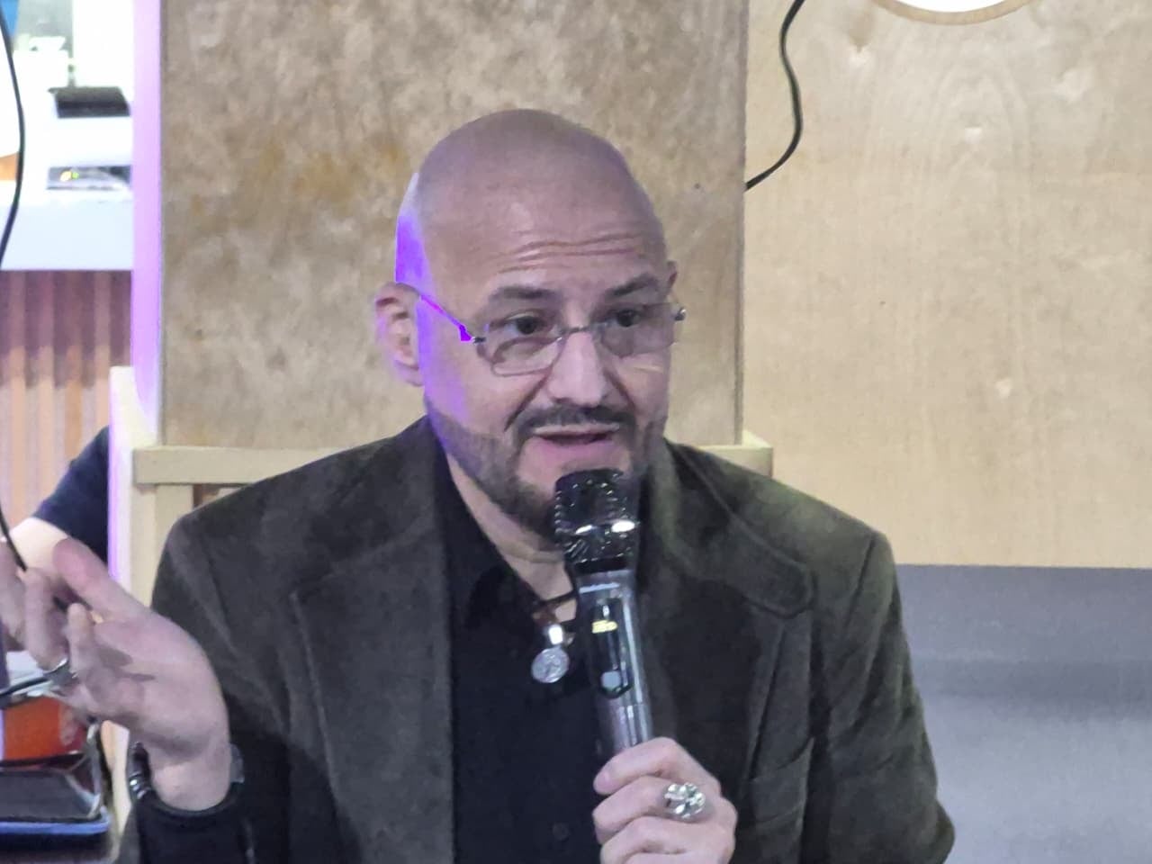 Vuelve a la que fue su casa junto a su padre Taurus do Brasil. Foto: Víctor Delgado