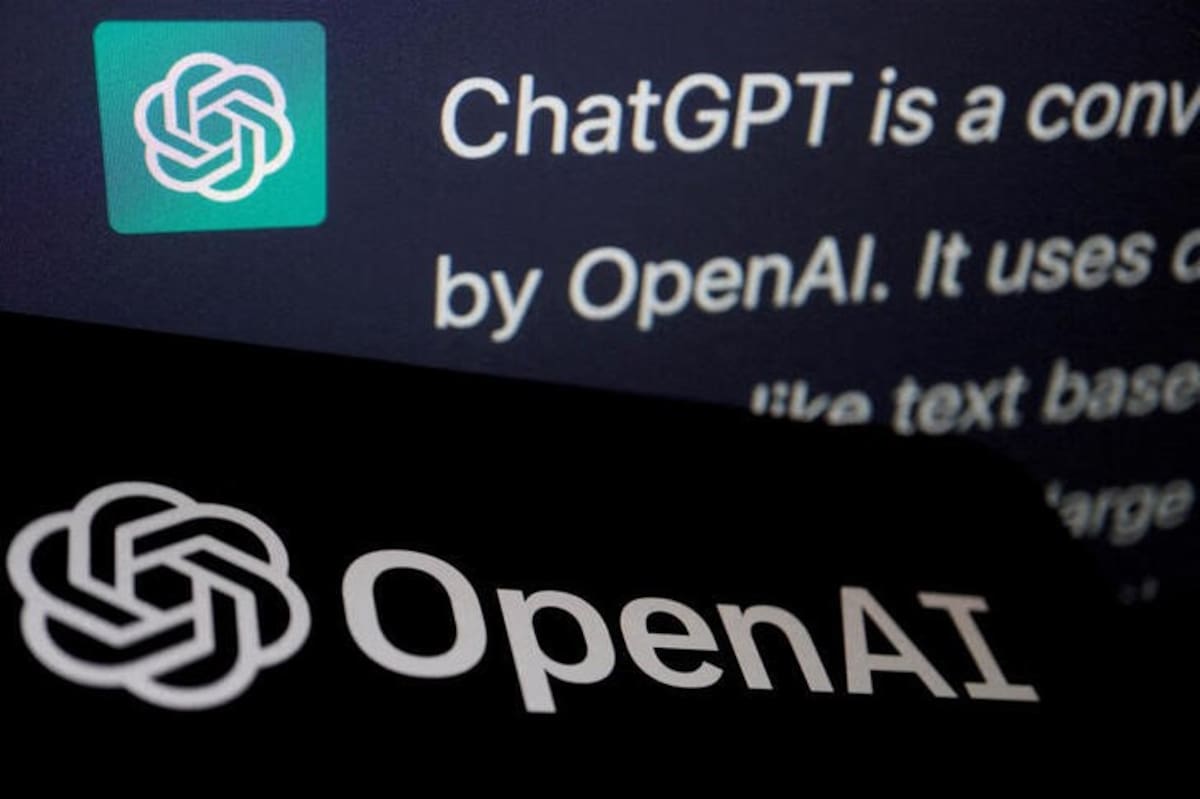 FOTO DE ARCHIVO. Imagen de ilustración del logo de OpenAI cerca de una respuesta de su chatbot de IA ChatGPT en su página web. 9 de febrero de 2023. REUTERS/Florence Lo