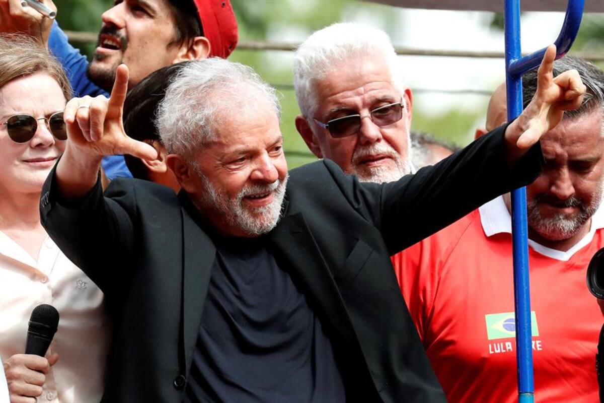 Lula lamenta el "golpe" en Bolivia contra Evo Morales y que la "élite" no acepte la democracia