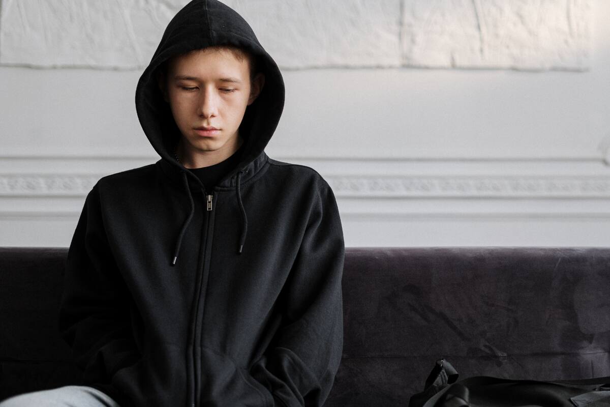 ¿Qué significa callarse para evitar conflictos, según la psicología?