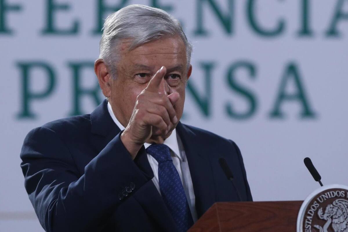 AMLO respalda investigación de FGR a Samuel Garcia y Adrián de la Garza, candidatos de Nuevo León