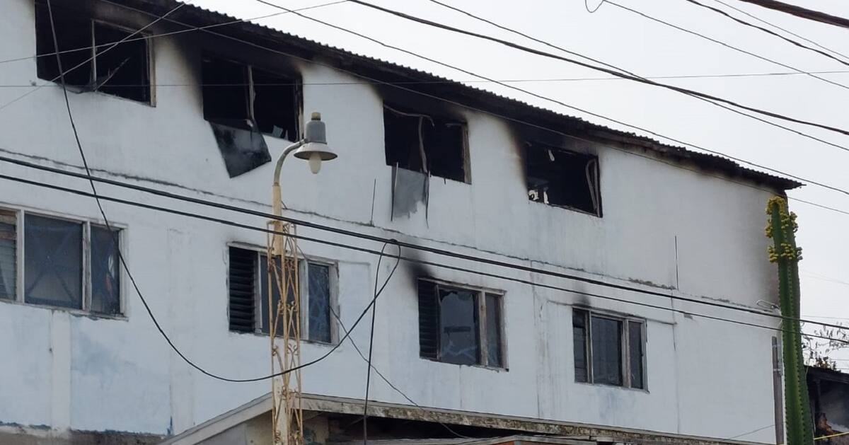 El incendio se reportó alrededor del mediodía.