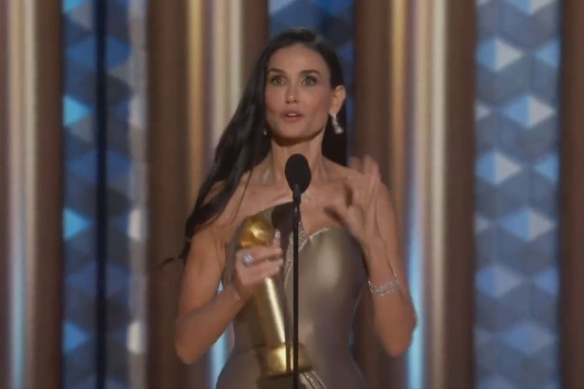 Demi Moore gana su primer Globo de Oro tras 45 años de carrera