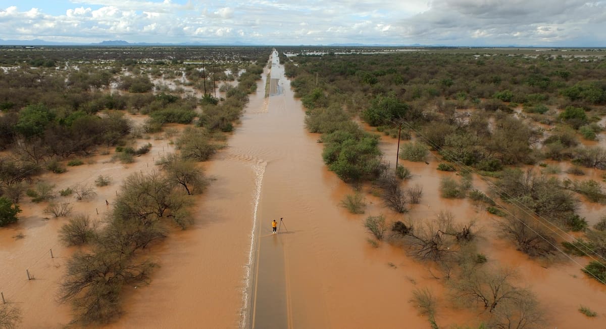 Las lluvias pasadas provocaron el cierre temporal en el kilómetro 2, del tramo carretero Tecoripa-Suaqui Grande. FOTO: BANCO DIGITAL