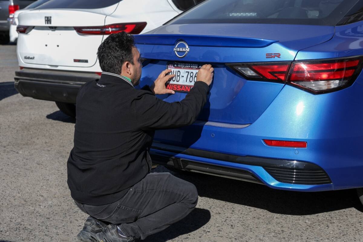 Reembolsan más de 800 mil pesos por canje de placas