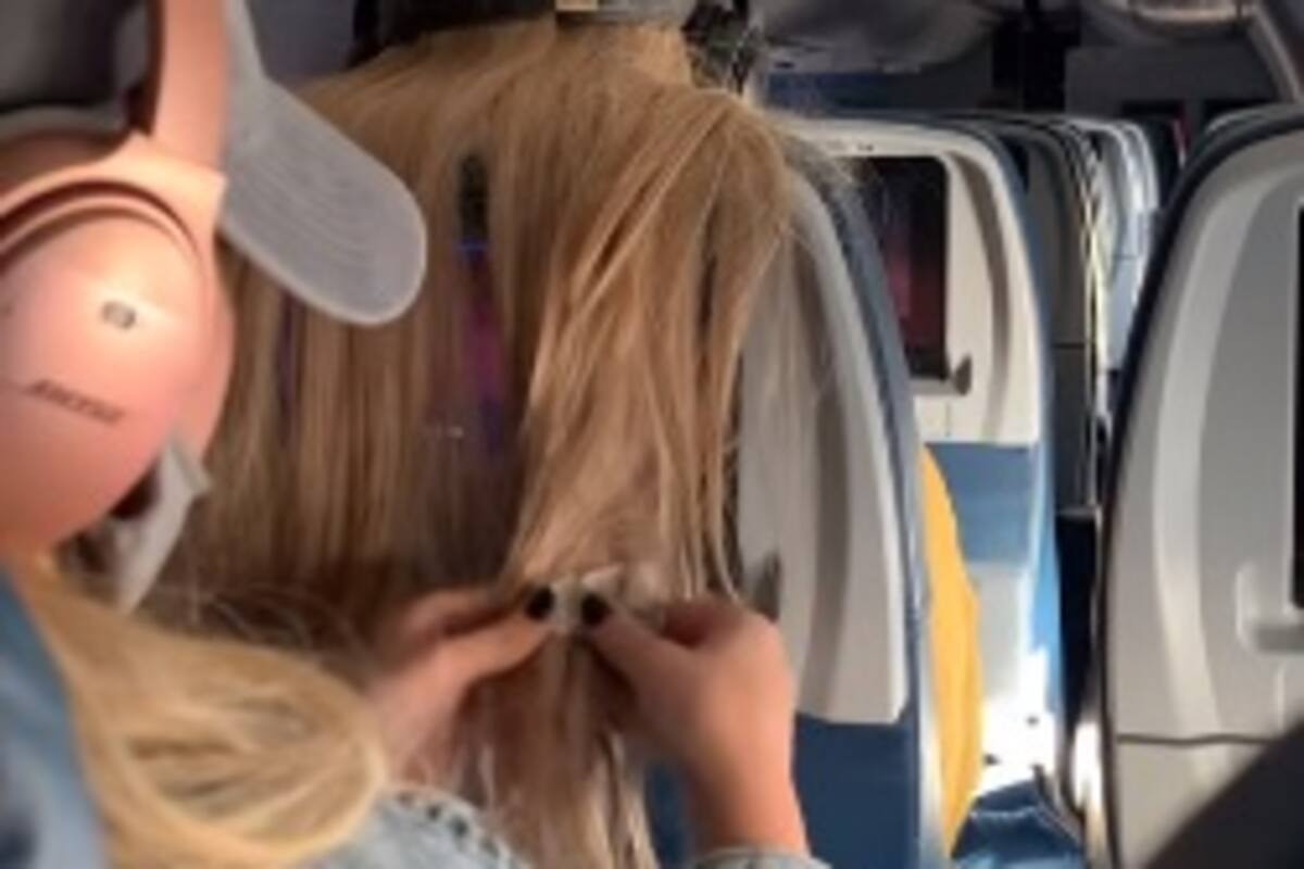 Pasajera en avión toma venganza de otra por obstruir su asiento con su cabello