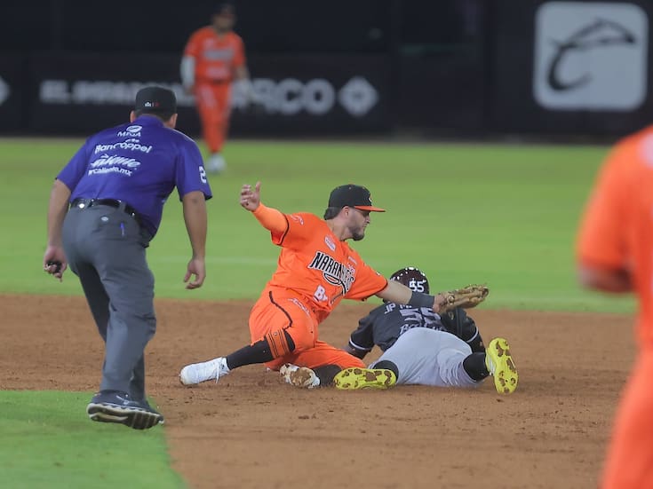 Dejan Naranjeros tendidos a Tomateros y empatan la serie