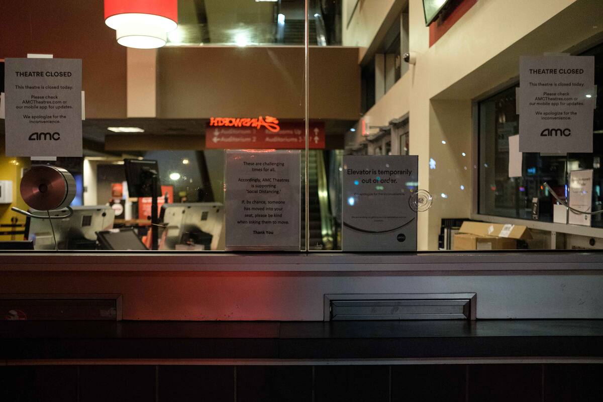 Cines de EU cierran por el coronavirus; estudios llevan estrenos a hogares