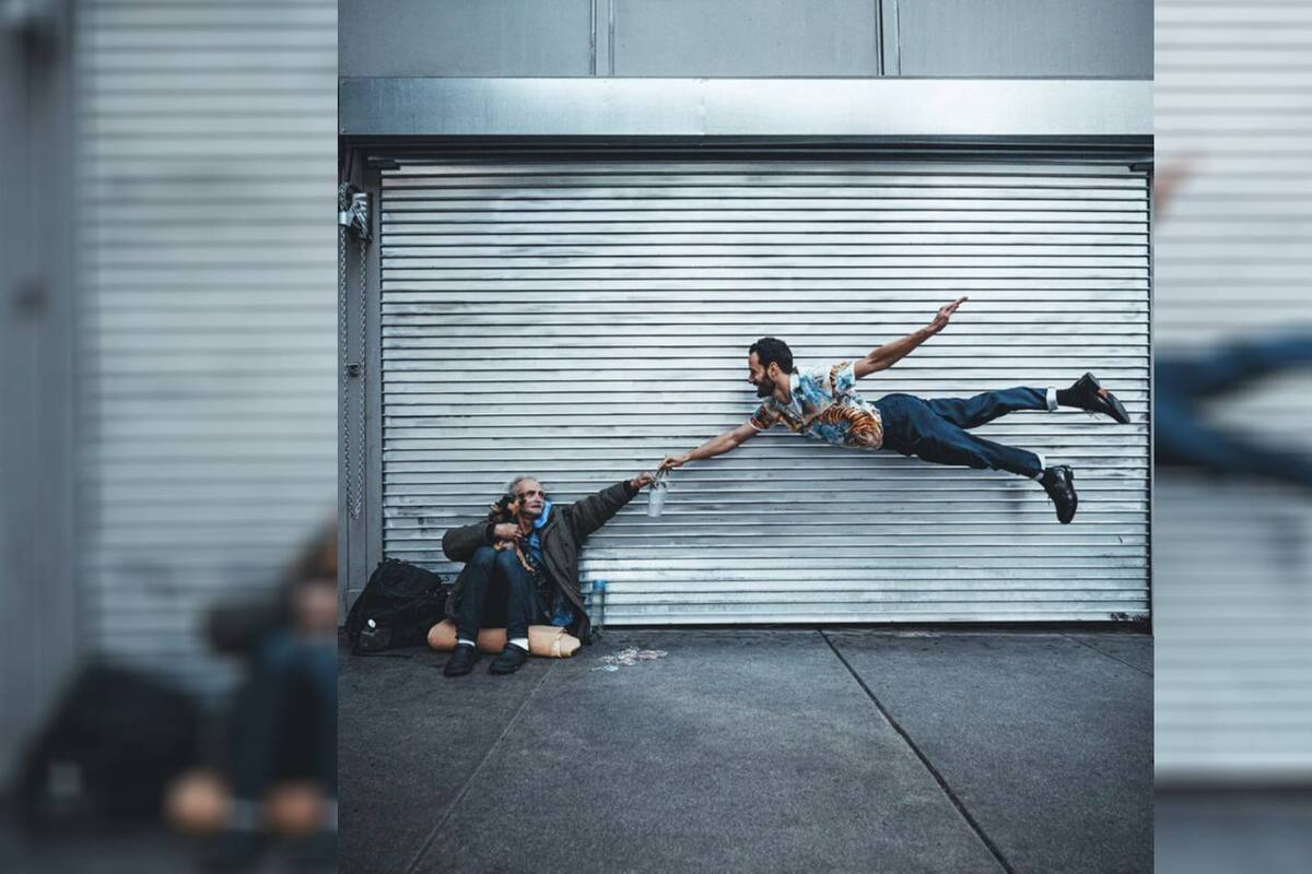 Fotógrafo comparte sus ganancias con el hombre en situación de calle que le ayudó con su imagen