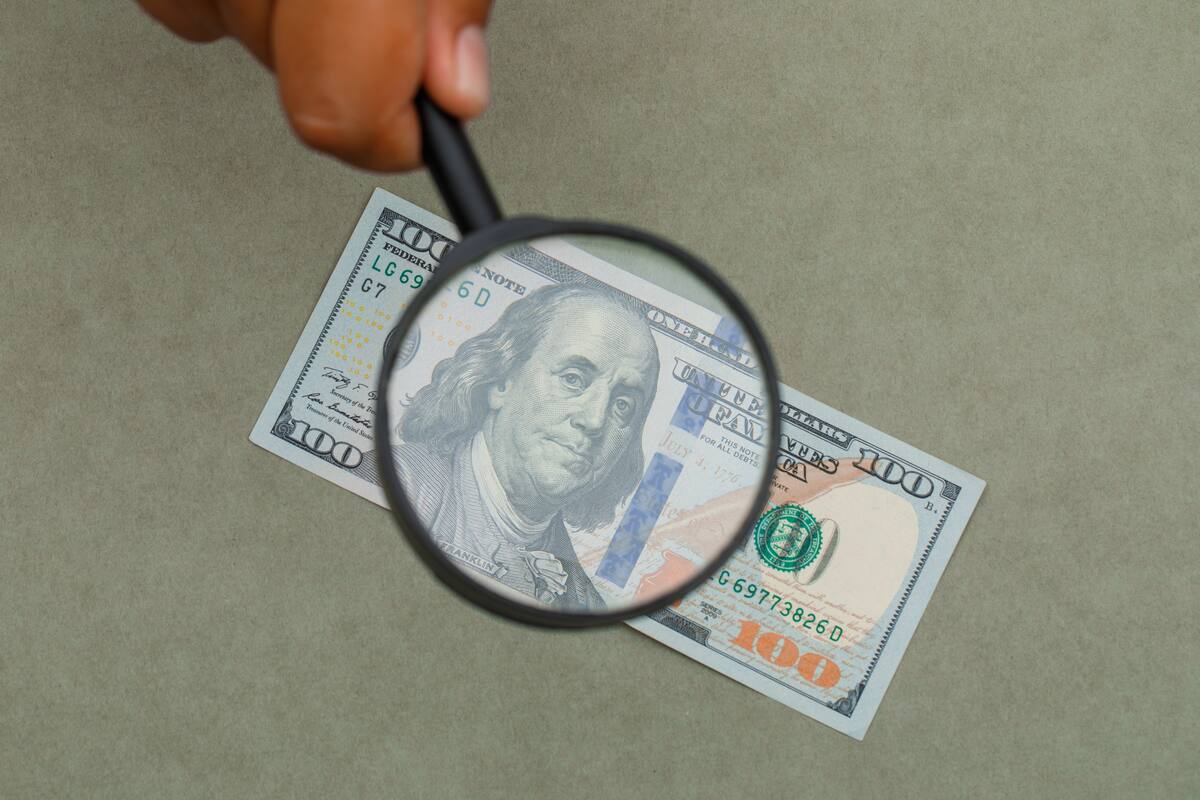 ¿Cómo evitar ser víctima de la falsificación de billetes, según el Banco de México?