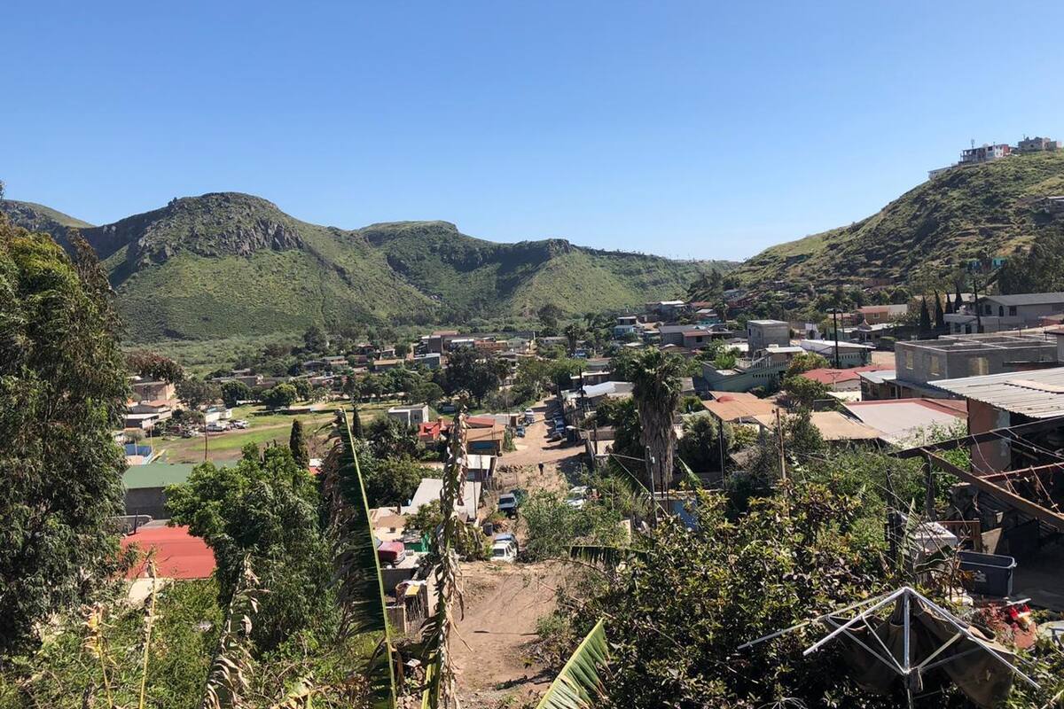 Policía de Ensenada se mete a Santa Anita