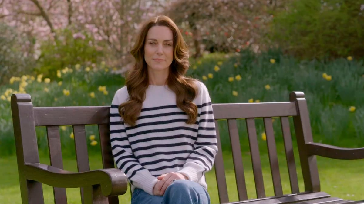 La princesa de Gales, Catalina, esposa del heredero a la Corona británica, Guillermo, anunció este viernes en un vídeo que se le ha diagnosticado un cáncer y que ya ha comenzado un tratamiento de "quimioterapia preventiva". EFE/Kensington Royal
