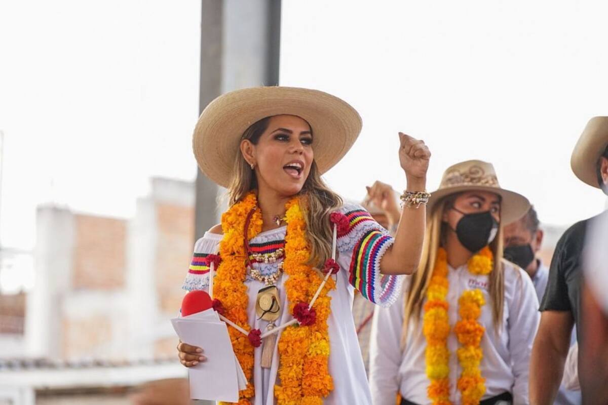 Evelyn Salgado se declara gobernadora de Guerrero