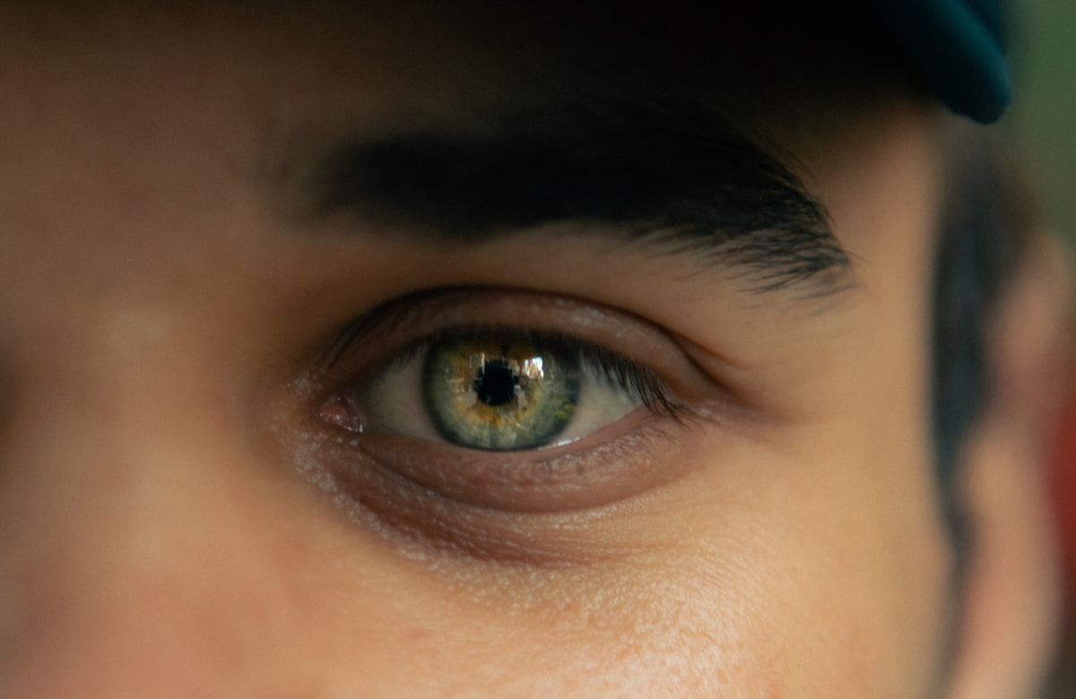 Los hábitos que pueden dañar tu vista sin que lo notes | Foto: Especial (canva)