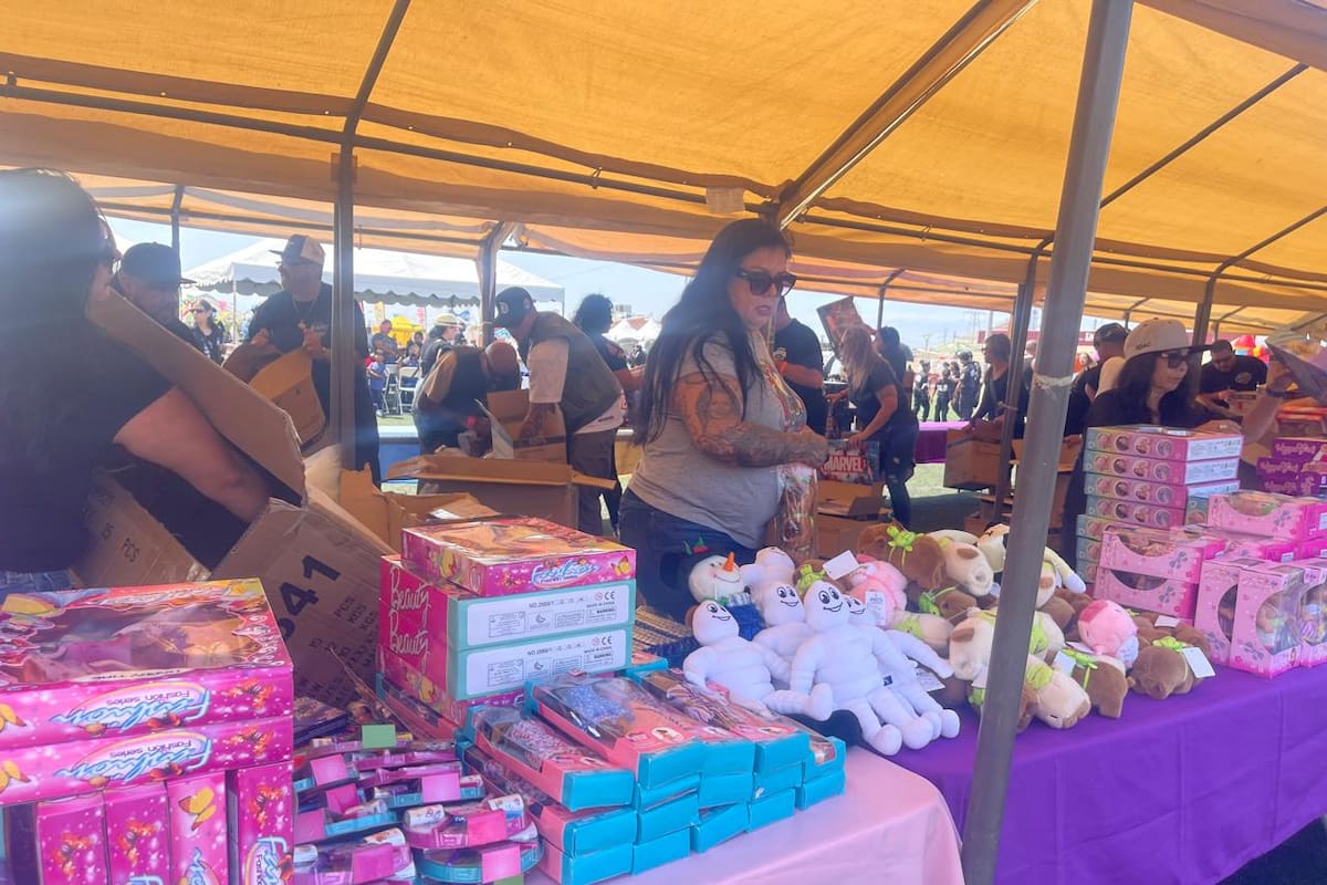 El rugido solidario: motociclistas cruzan la frontera para regalar sonrisas a niños de Rosarito