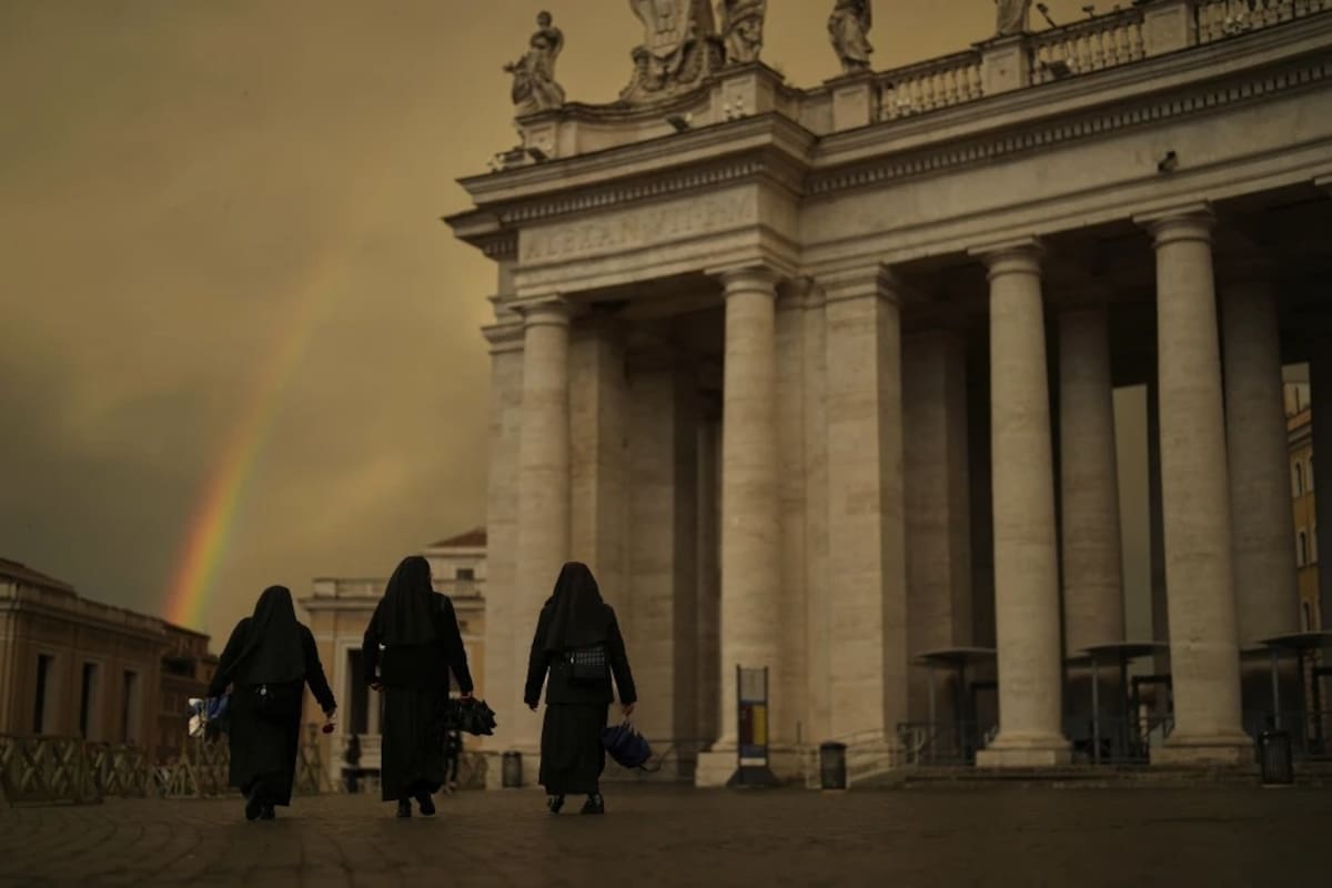 Se presidió una misa tradicional en latín en la Basílica de San Pedro con permiso explícito del papa León XIV, en un gesto que reavivó la esperanza entre los católicos tradicionalistas tras años de restricciones impuestas por el papa Francisco
