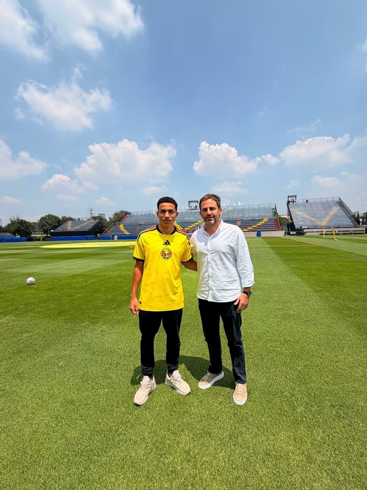 Gustavo Goes en las instalaciones del Club América. (Foto: IG @gustavogoes08)