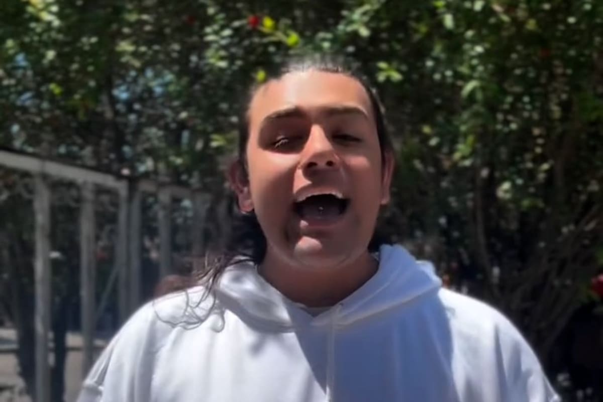 Axelito vende tortillas para cumplir el sueño de su hermana