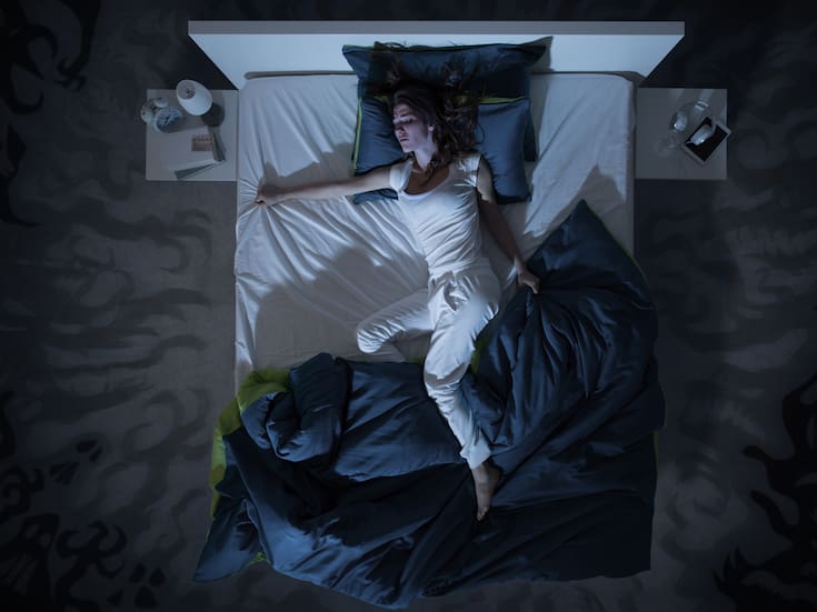 El negocio del sueño: los neurólogos piden no caer en la trampa de productos milagro para tratar el insomnio