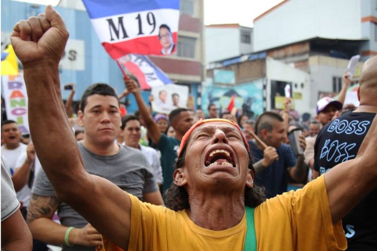 Petro presidente: 10 fotos que muestran los festejos tras su triunfo, que llevará a la izquierda al poder por primera vez en Colombia