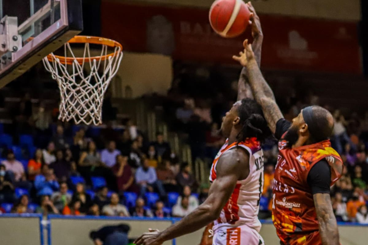 Soles vence con dramatismo a Mineros